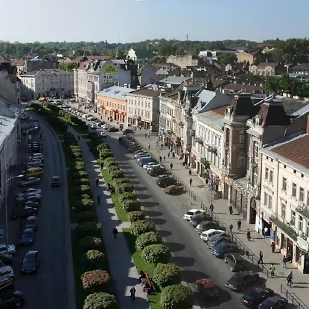 On Lychakivska Apartamento